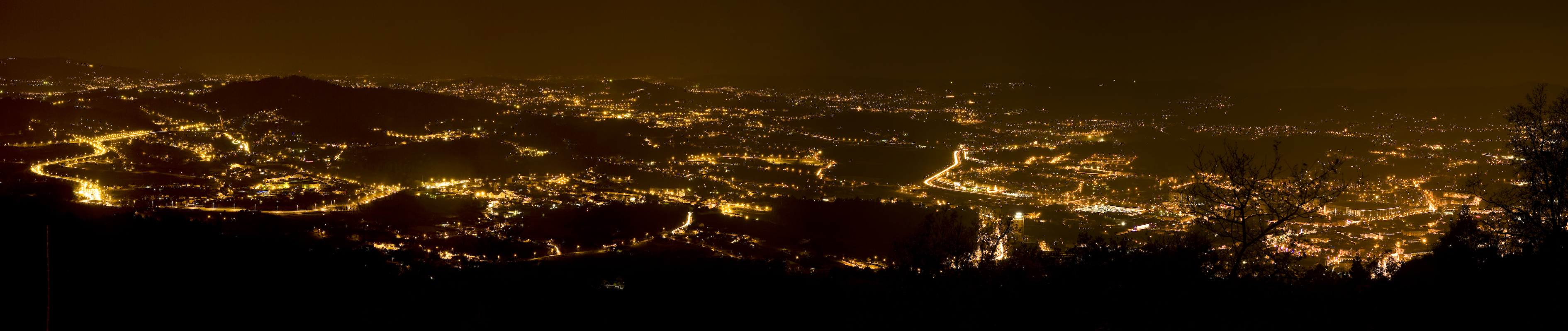 paniuo800.jpg - Stitched Panorama