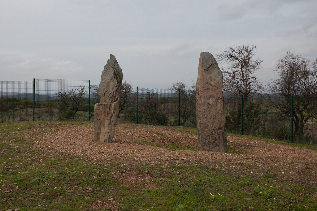 IMG_8109.jpg - Bon les ménhirs portugais