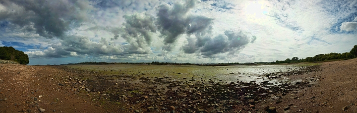 pano1.jpg - une vu de la cote à maré basse